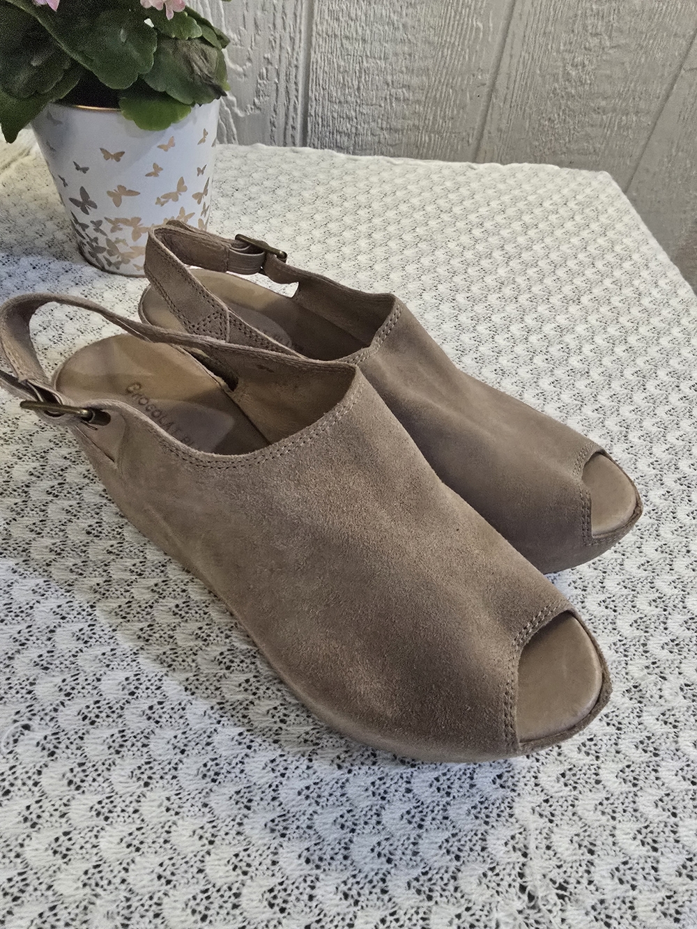 Chocolat Blu Taupe Suede Peep-Toe Slingback Wedges